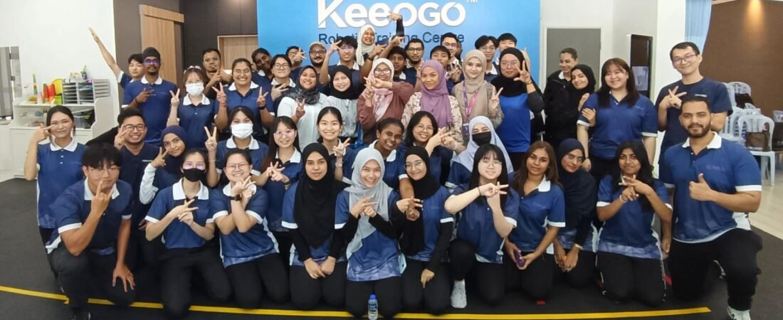 Empowering Future Physiotherapists Through Intelligent Rehabilitation